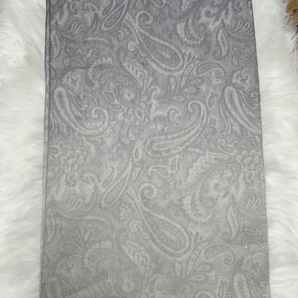 BEGG & CO Paisley Polar Cashmeres Scarf